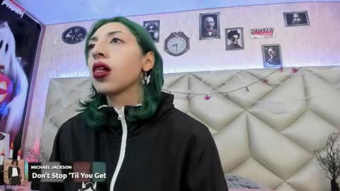  Im Gaia online show from 10-24-25, 01:51