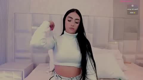 im_isabella1 online show from 07-27-26, 12:06