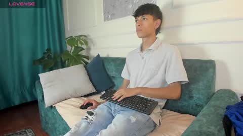 Snapshot of im_kael chatting on 01-15-25, 03:11 Kael online show from 01-15-25, 03:11