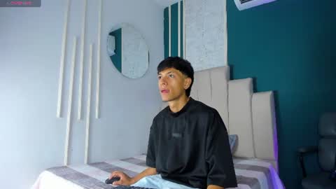 Snapshot of im_kael chatting on 07-30-26, 12:26 Kael online show from 07-30-26, 12:26