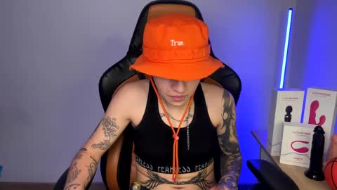 Laia online show from 01-23-25, 02:23