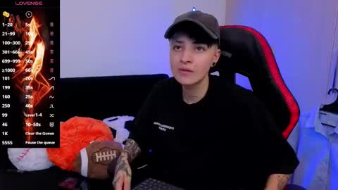 Laia online show from 11-29-25, 11:08