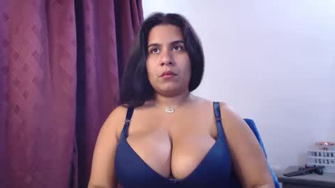 Snapshot of im_madissonwell chatting on 10-03-25, 02:41 im madissonwell online show from 10-03-25, 02:41