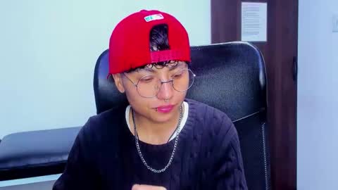 Snapshot of im_mathias chatting on 02-21-26, 12:55 mathias online show from 02-21-26, 12:55