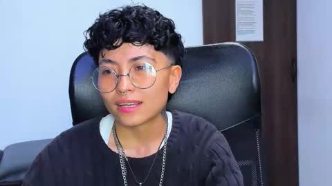 Snapshot of im_mathias chatting on 02-22-26, 02:45 mathias online show from 02-22-26, 02:45