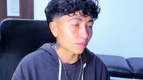 Snapshot of im_mathias chatting on 02-24-26, 02:31 mathias online show from 02-24-26, 02:31