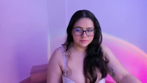 mei mei uwu online show from 10-03-25, 09:34