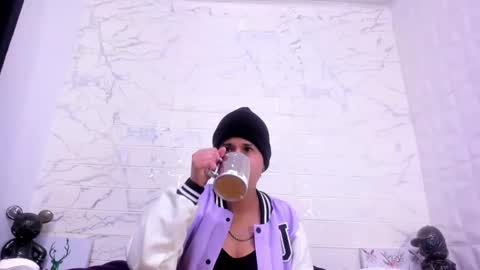 im_milan_rs online show from 01-27-25, 07:35