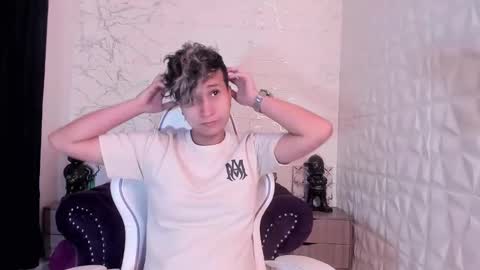 im_milan_rs online show from 03-09-25, 03:11