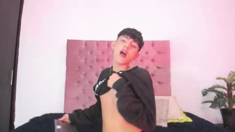 Arley online show from 01-11-26, 04:06