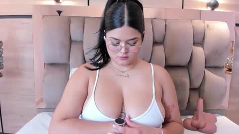 im mou  online show from 02-21-26, 12:50