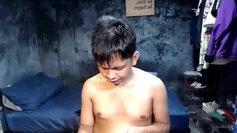 Snapshot of im_pinoyjerry chatting on 10-18-25, 06:05 jerry online show from 10-18-25, 06:05