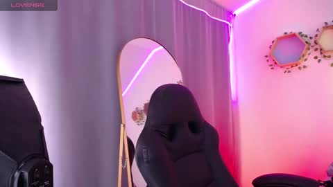 Jade Rosse online show from 10-29-25, 07:15