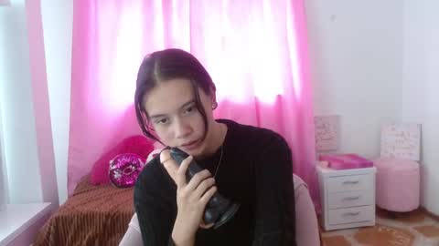 Snapshot of im_tulipan chatting on 02-16-26, 04:03 im_tulipan online show from 02-16-26, 04:03
