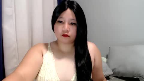Snapshot of im_ur_cutiewife chatting on 10-15-25, 06:35 cherryl online show from 10-15-25, 06:35