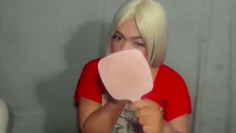 ella may online show from 11-08-25, 10:15