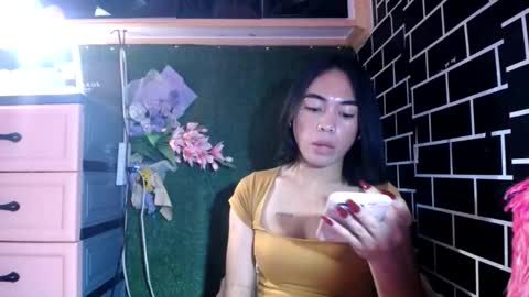 Hii love online show from 11-19-25, 03:01