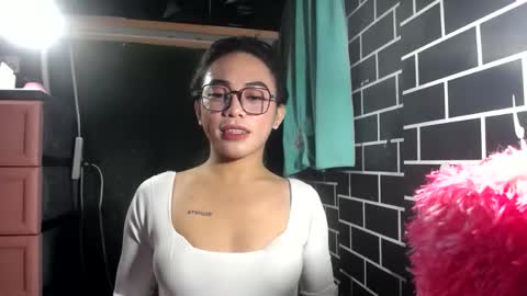 Hii love online show from 11-24-25, 02:28