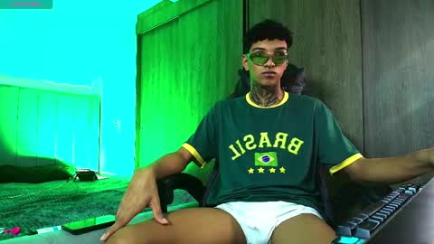im_usuga online show from 05-18-26, 04:07
