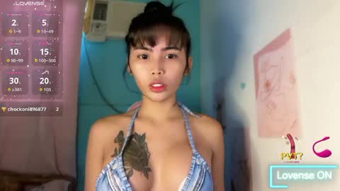 Snapshot of im_your_sexy_wifexxx chatting on 05-26-26, 10:17 Ms. M online show from 05-26-26, 10:17