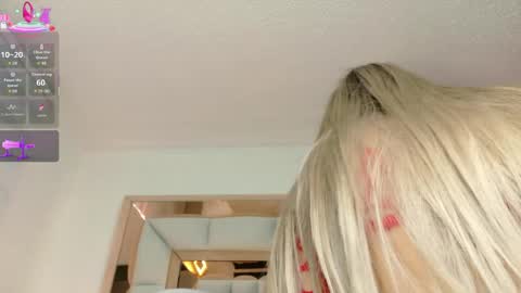 Snapshot of im_yours_01 chatting on 05-30-26, 06:43 daniella online show from 05-30-26, 06:43