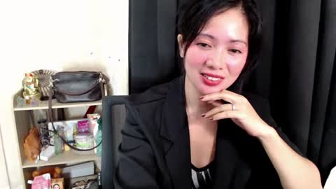 im_yoursweetthea92 online show from 07-26-26, 01:18