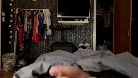 imbrokeeen online show from 01-14-25, 07:17