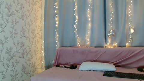 Carrie online show from 02-05-25, 03:02