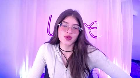 Snapshot of imchloe_ chatting on 10-16-25, 09:27 Chloe online show from 10-16-25, 09:27