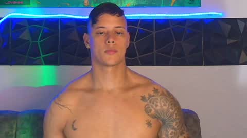 Snapshot of imconor chatting on 12-11-24, 01:37 imconor online show from 12-11-24, 01:37