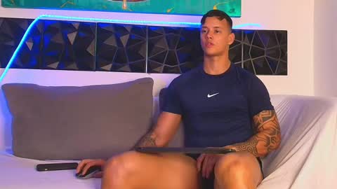 Snapshot of imconor chatting on 03-10-25, 10:24 imconor online show from 03-10-25, 10:24