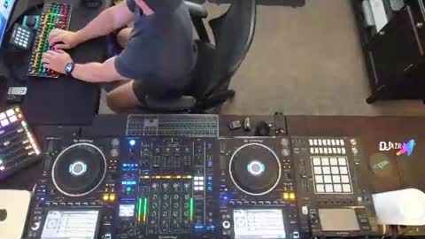 DJ Azra online show from 06-09-26, 01:28