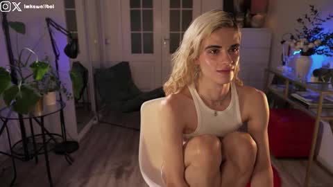 Snapshot of imkawaiiboi chatting on 11-07-25, 08:42 sasha hethey online show from 11-07-25, 08:42