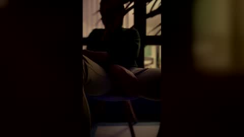 imlightskn online show from 12-23-25, 06:55