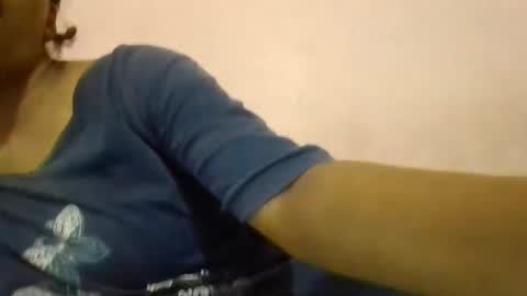 Snapshot of imlovelyrose chatting on 12-12-24, 08:57 ROSE online show from 12-12-24, 08:57