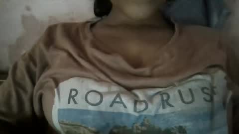 Snapshot of imlovelyrose chatting on 12-14-24, 08:45 ROSE online show from 12-14-24, 08:45