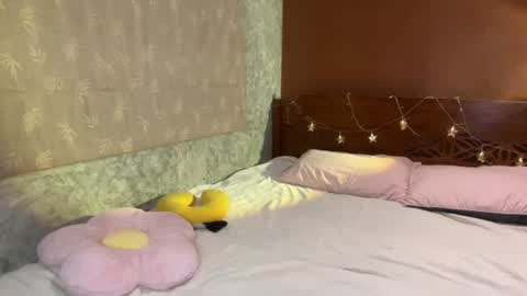 Imma  online show from 06-19-26, 06:29