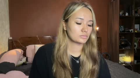 Imma  online show from 07-30-26, 06:56