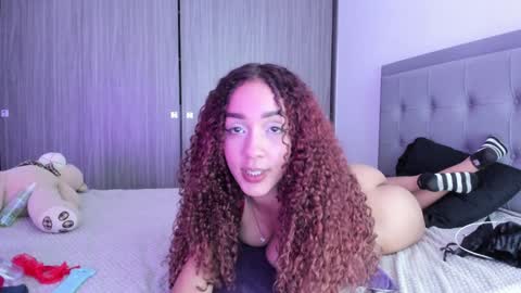 Snapshot of immia_rosse chatting on 01-05-25, 02:06 mia --------- COL TIME online show from 01-05-25, 02:06