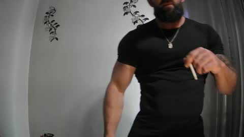 Snapshot of imnewherelollol chatting on 10-09-25, 02:37 Majordadbod101 online show from 10-09-25, 02:37