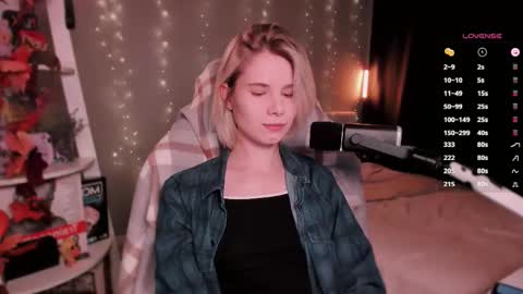 Mia online show from 11-10-25, 08:35