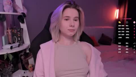 Mia online show from 02-28-26, 11:22