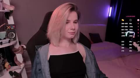 Mia online show from 03-06-26, 11:17