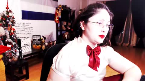 Snapshot of imperatrizasado chatting on 12-08-24, 06:17 Empress online show from 12-08-24, 06:17