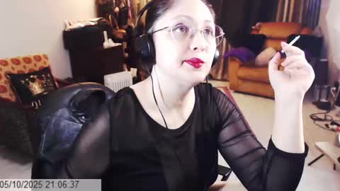 Snapshot of imperatrizasado chatting on 10-05-25, 06:06 Empress online show from 10-05-25, 06:06