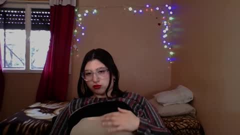 Snapshot of imsohornydacom chatting on 06-04-26, 06:03 Florencia online show from 06-04-26, 06:03