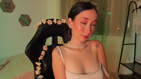 Aurora online show from 03-03-25, 11:56