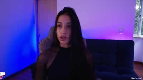 TAYLOR  online show from 10-24-25, 08:38