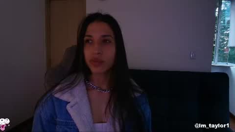 Snapshot of imtaylor__ chatting on 06-16-26, 10:34 TAYLOR online show from 06-16-26, 10:34