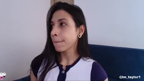 Snapshot of imtaylor__ chatting on 06-22-26, 04:59 TAYLOR online show from 06-22-26, 04:59